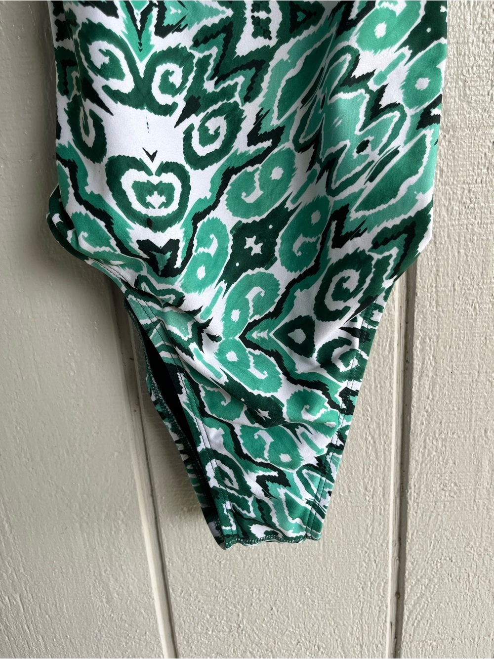 Jolyn Nico 2 One Piece Tie Back Swimsuit in Joy Green Print Size 30 - Picture 3 of 7